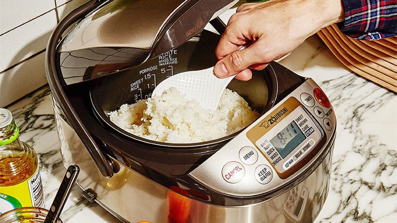 cuisson antiadhésive fonctionnement à une touche Parfait pour une ou deux personnes pour cuisiner du riz Marron classique Cuiseur à riz 1,2 l avec cuiseur vapeur protection haute température 